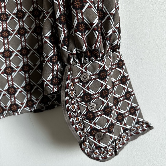 Max Studio Deep Cuff Long Sleeve Blouse - Picture 9 of 11